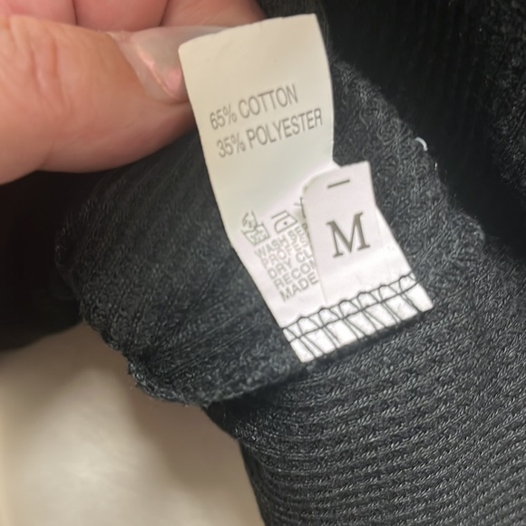 Black laces sleeve top - Picture 6 of 6